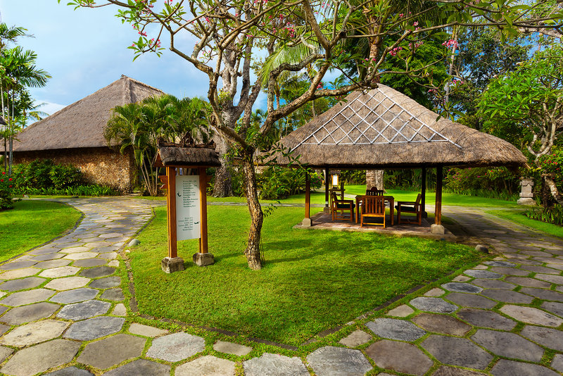 The Oberoi Beach Resort Bali: Gartenanlage