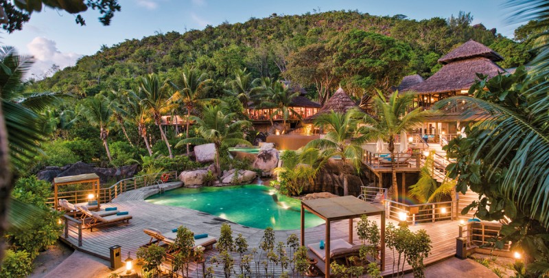 Das Constance Lemuria Resort im Abendlicht Constance Lemuria Resort: Das Constance Lemuria Resort im Abendlicht