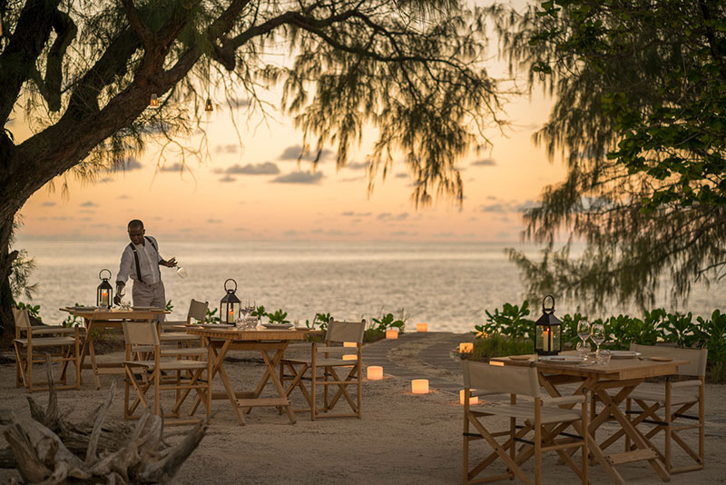 Beach Dinner im The Lighthouse Four Seasons Resort Seychelles at Desroches Island: Beach Dinner im The Lighthouse