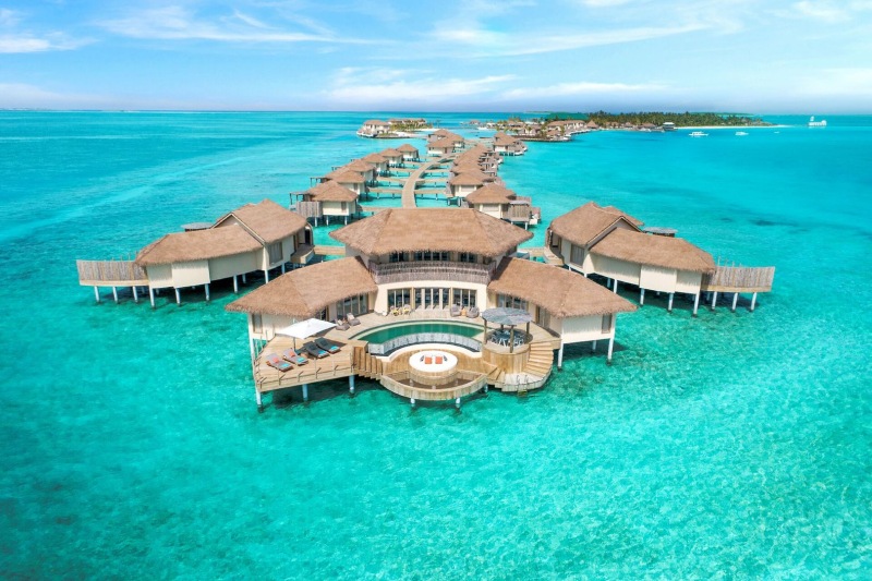 Blick auf die Resortinsel InterContinental Maldives Maamunagau Resort: Blick auf die Resortinsel