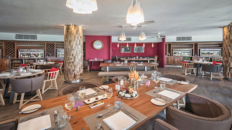 Van der Stel Wiine Bar La Pirogue: Van der Stel Wiine Bar