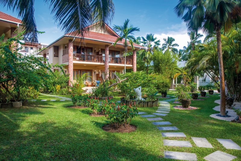 Wohneinheiten im tropischen Grün Le Duc de Praslin Hotel & Villas: Wohneinheiten im tropischen Grün