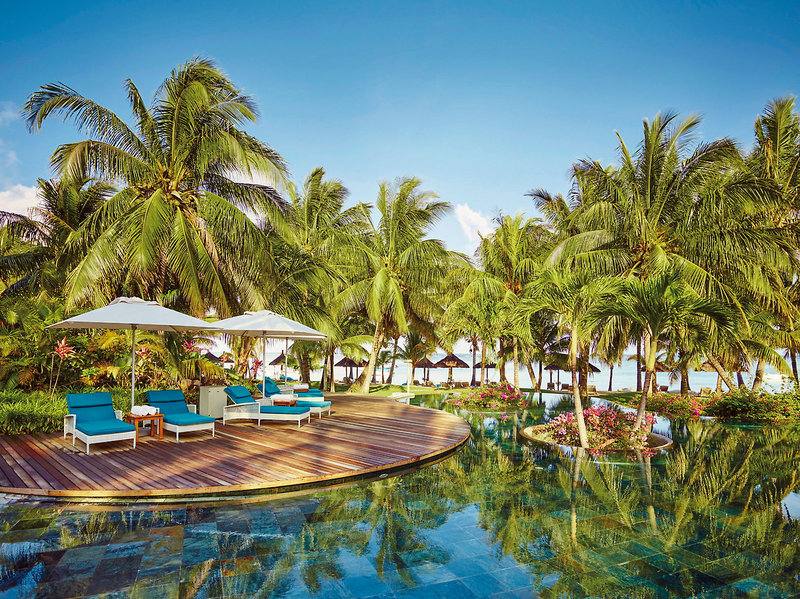 Sonnenterrasse am Pool LUX Le Morne: Sonnenterrasse am Pool