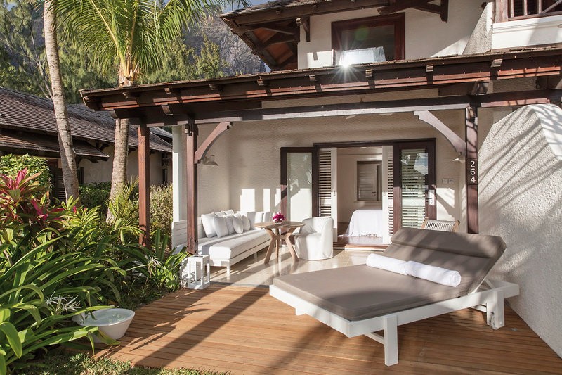 Außenbereich einer Prestige Junior Suite LUX Le Morne: Außenbereich einer Prestige Junior Suite