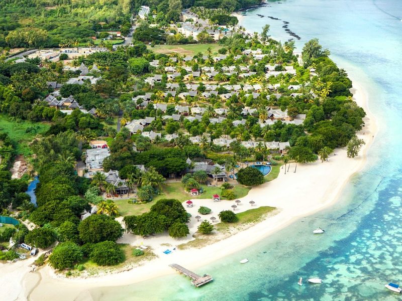 Blick auf das Maradiva Villas Resort & Spa Maradiva Villas Resort & Spa: Blick auf das Maradiva Villas Resort & Spa