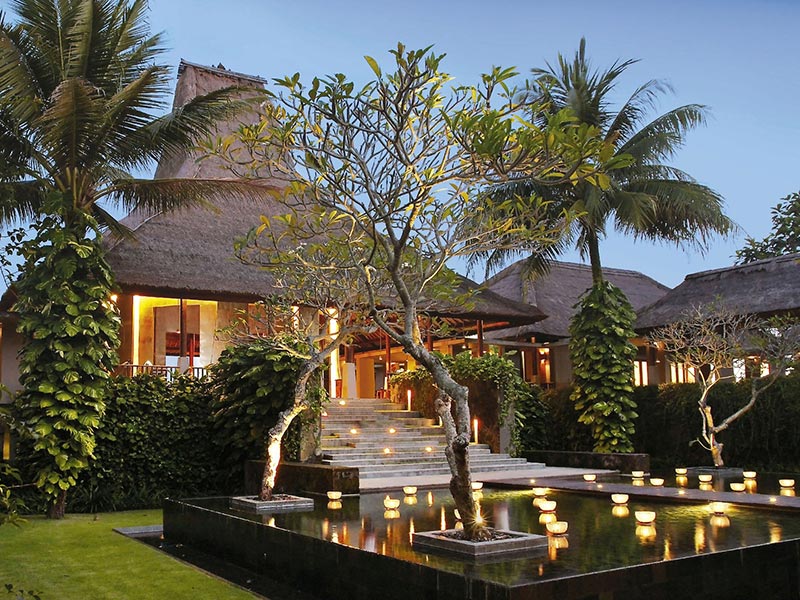 Eingang zum Maya Ubud Resort Maya Ubud Resort: Eingang zum Maya Ubud Resort
