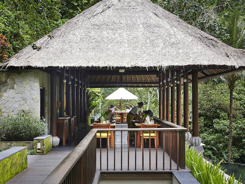 River Café Maya Ubud Resort: River Café
