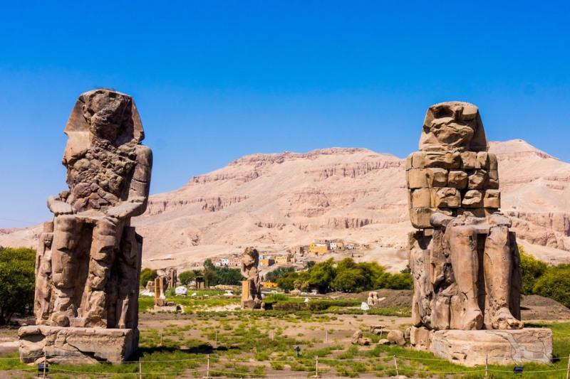 Sphinxe Ägypten Total mit Nilkreuzfahrt Memnon First-Class & Pickalbatros Dana Beach Resort: Sphinxe