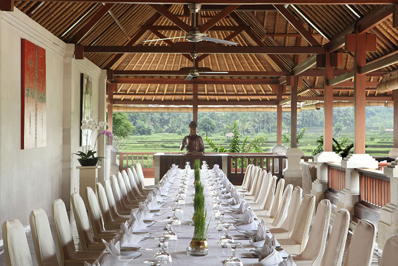 Angkul Angkul Restaurant The Ubud Village Resort & Spa: Angkul Angkul Restaurant