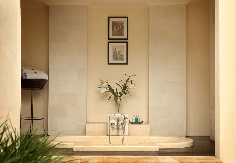 Badezimmer in einer Garden Pool Villa The Ubud Village Resort & Spa: Badezimmer in einer Garden Pool Villa