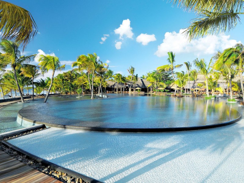 Poollandschaft Trou aux Biches Beachcomber Golf Resort & Spa: Poollandschaft